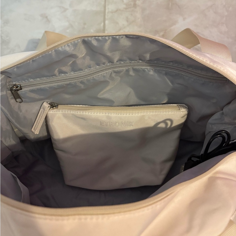 Women's Cream Travel/carryon bag; used once - Picture 8 of 9